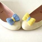Opposites attract. Crochet bow shoe clips.Sky blue and pale yellow.