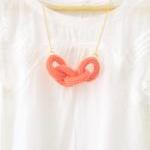 Chain reaction, crochet cha..